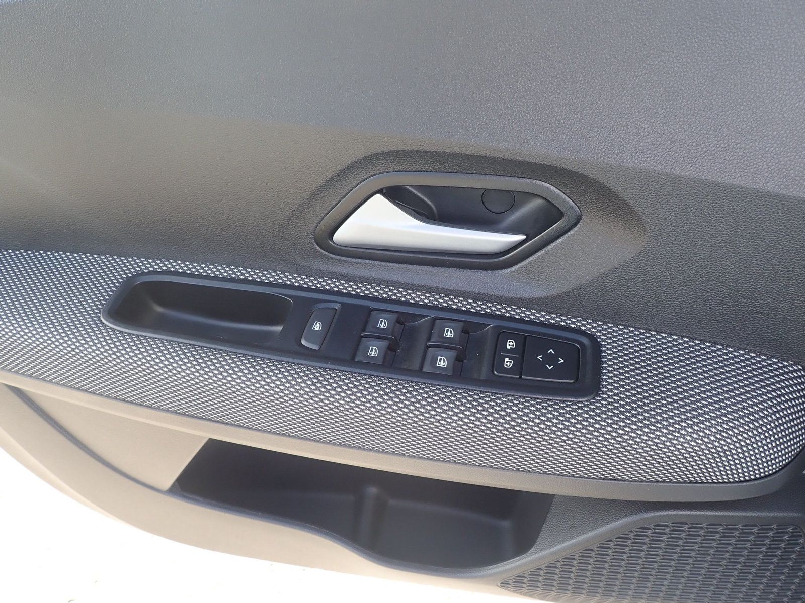 Fahrzeugabbildung Dacia Sandero Stepway Expression TCe 90