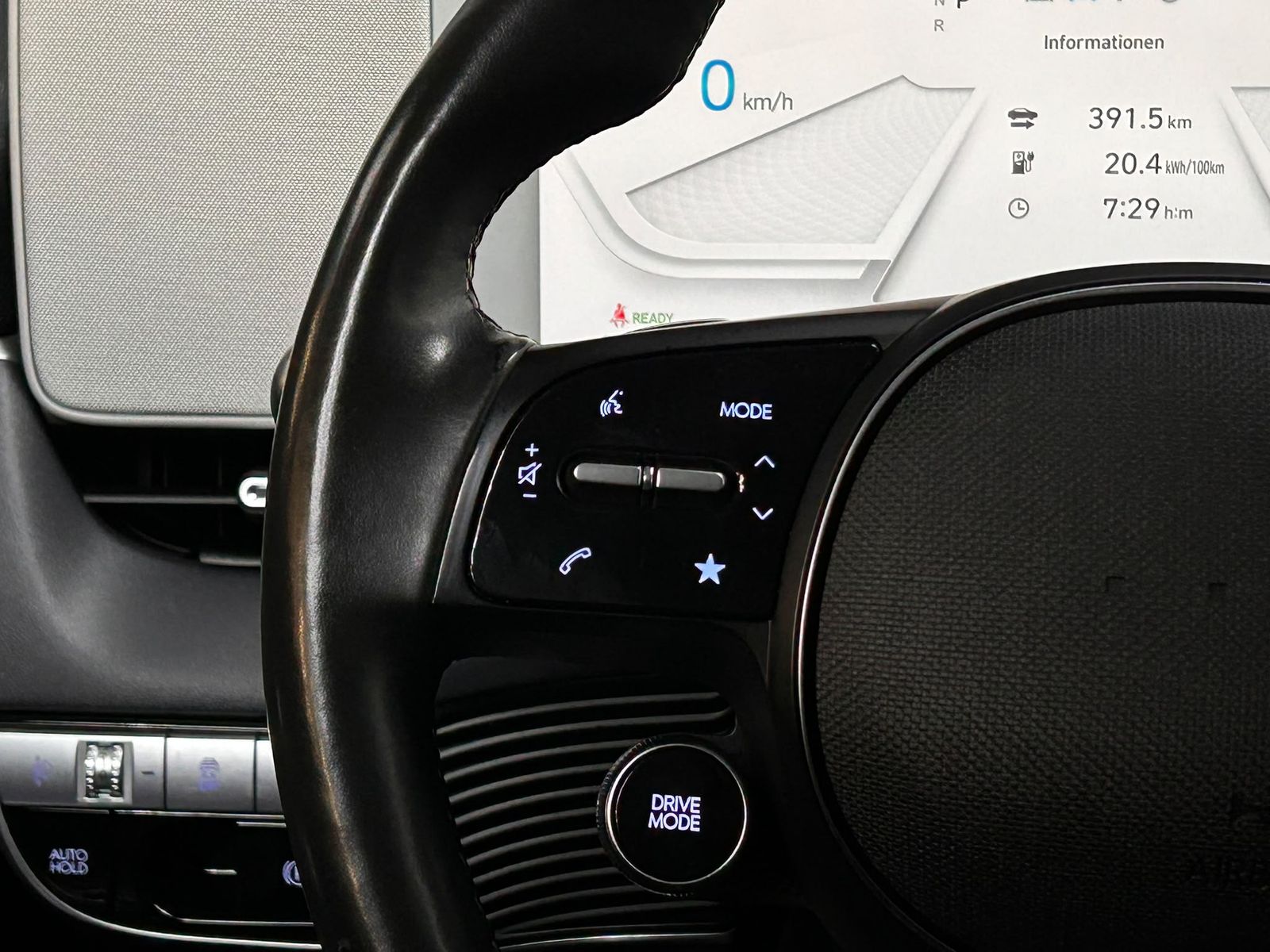 Fahrzeugabbildung Hyundai Ioniq 5 Uniq 4WD LED+NAVI+SHZ+BOSE+HEAD+ACC+AHK+