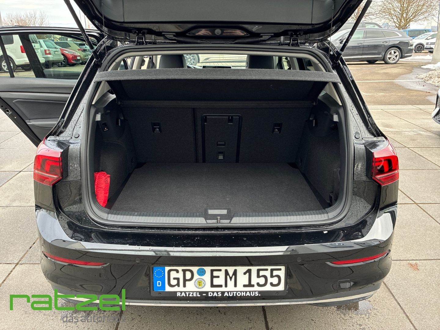 Fahrzeugabbildung Volkswagen Golf VIII Goal Life 1.5 l eTSI DSG AHK-el. klapp