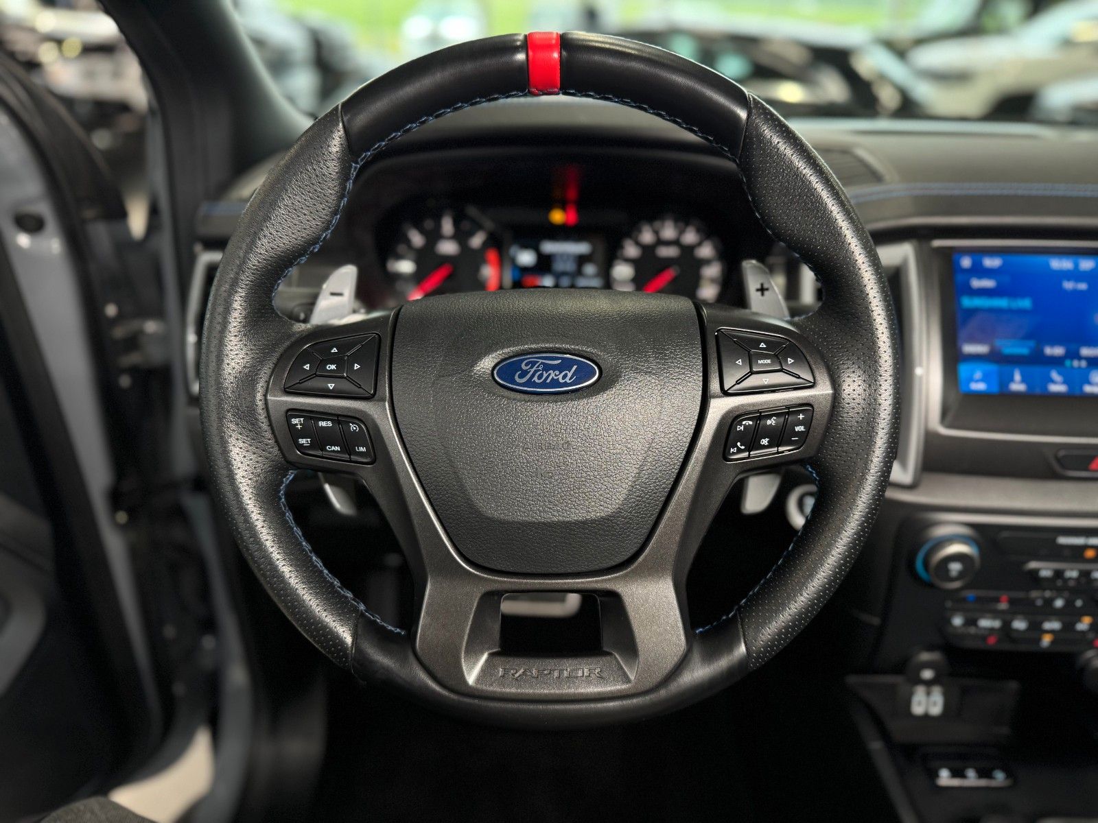 Fahrzeugabbildung Ford Ranger 2.0TDCi Panther Raptor DoKa 4x4 Standhzg.