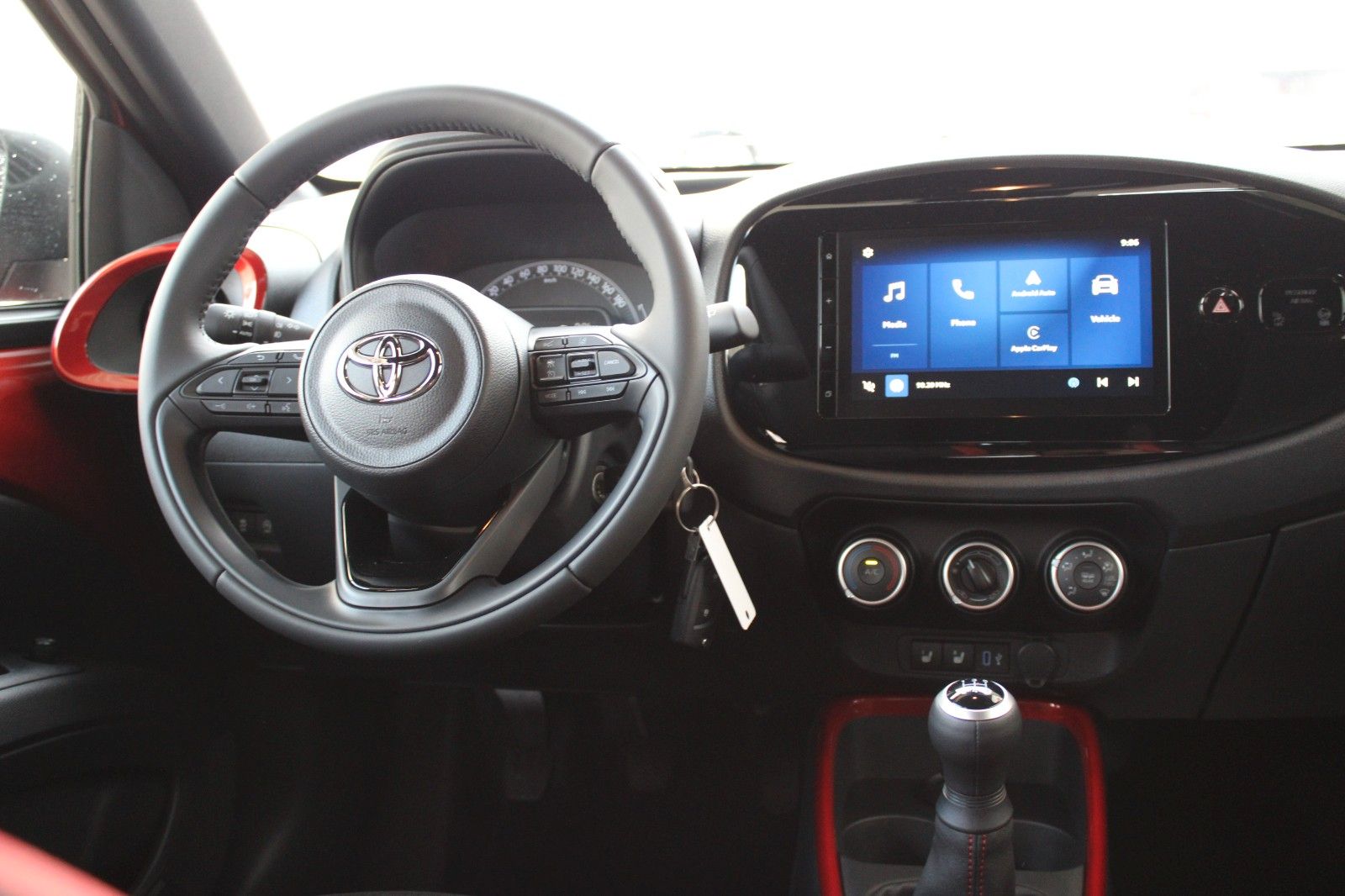 Fahrzeugabbildung Toyota Aygo X Teamplayer