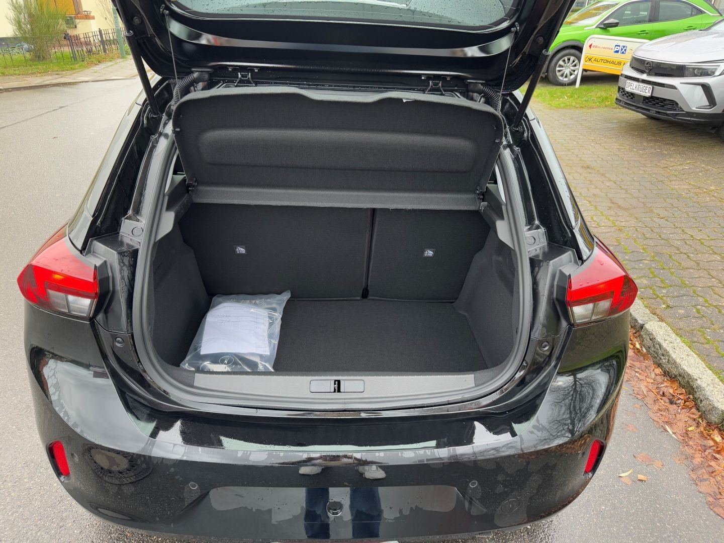 Fahrzeugabbildung Opel Corsa F 1.2 Turbo mit Sitz- und Lenkradheizung