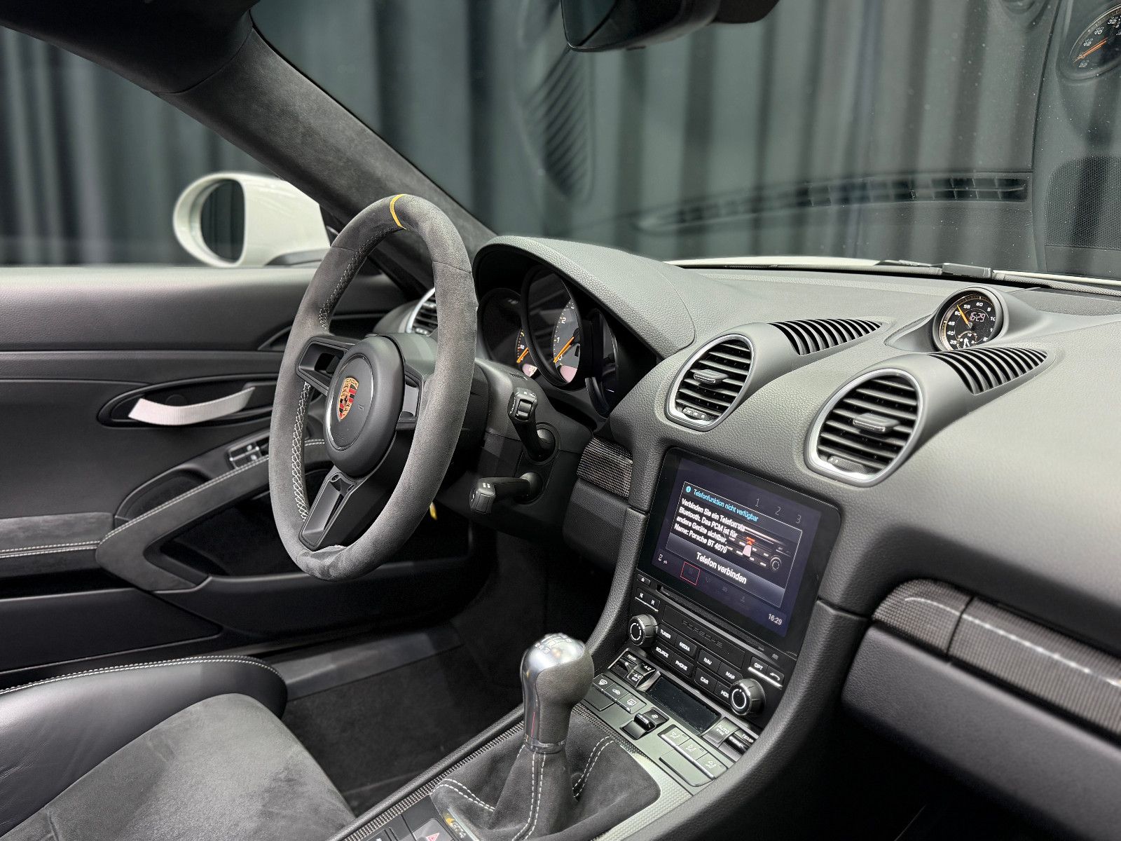 Fahrzeugabbildung Porsche Cayman GT4|918 SCHALENSITZE|PCCB|1.HAND|SCHALTER