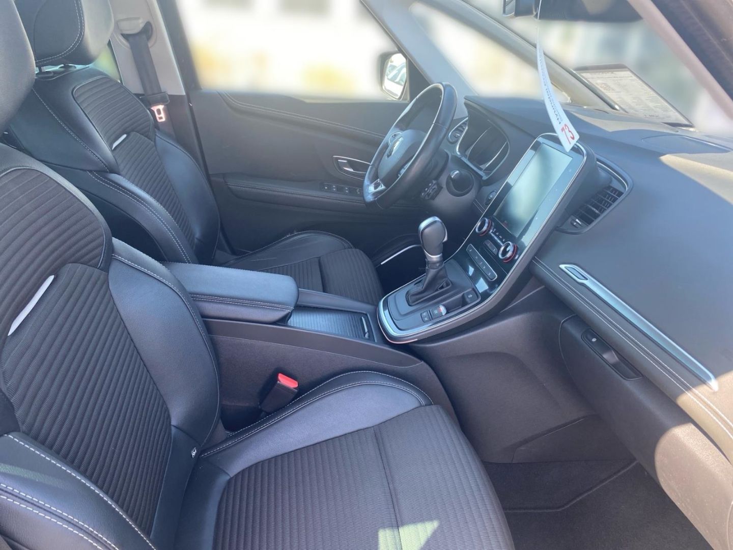 Fahrzeugabbildung Renault Scenic BOSE Edition 1.3TCe Klima HUD HU/AU
