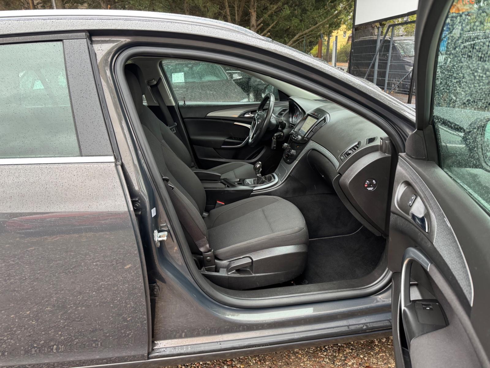 Opel Insignia 2015 — photo 15