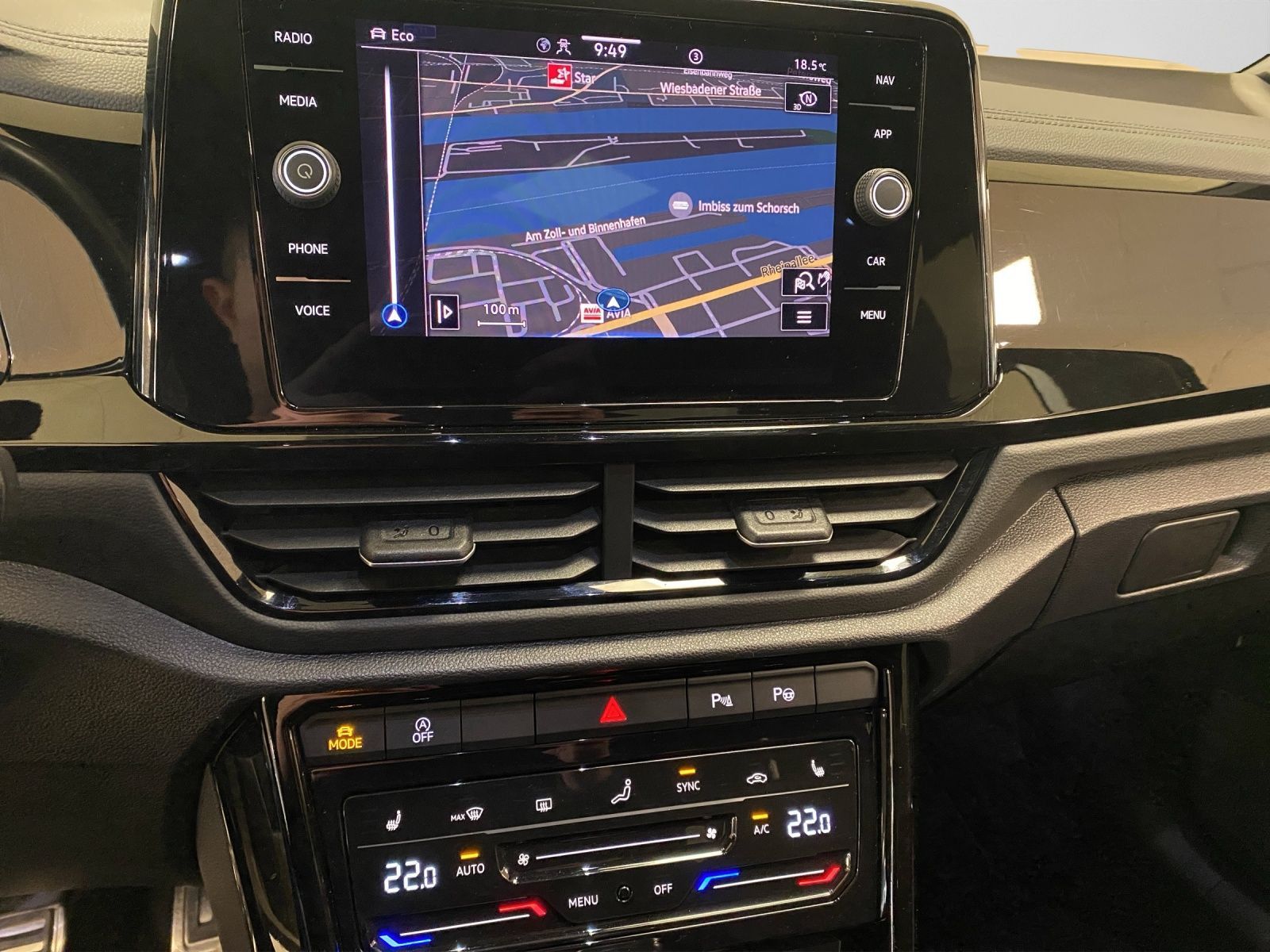 Volkswagen T-Roc - Bild 12