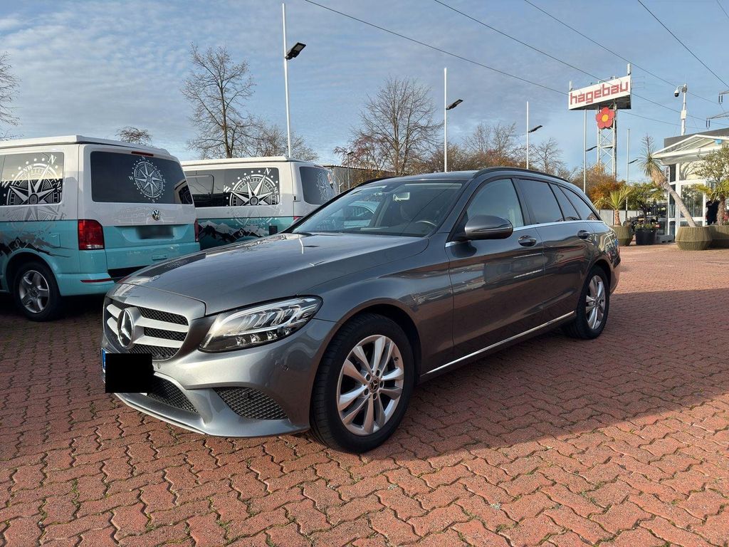 Image of Mercedes-Benz C 200