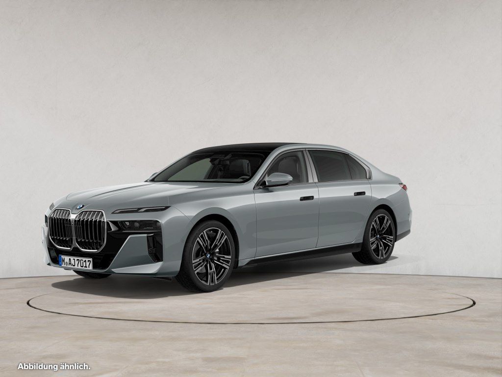 Image of BMW 740