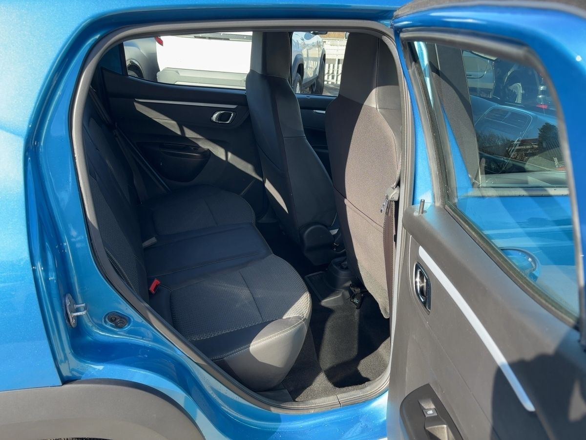 Fahrzeugabbildung Dacia Spring Essential 45 CCS Kamera