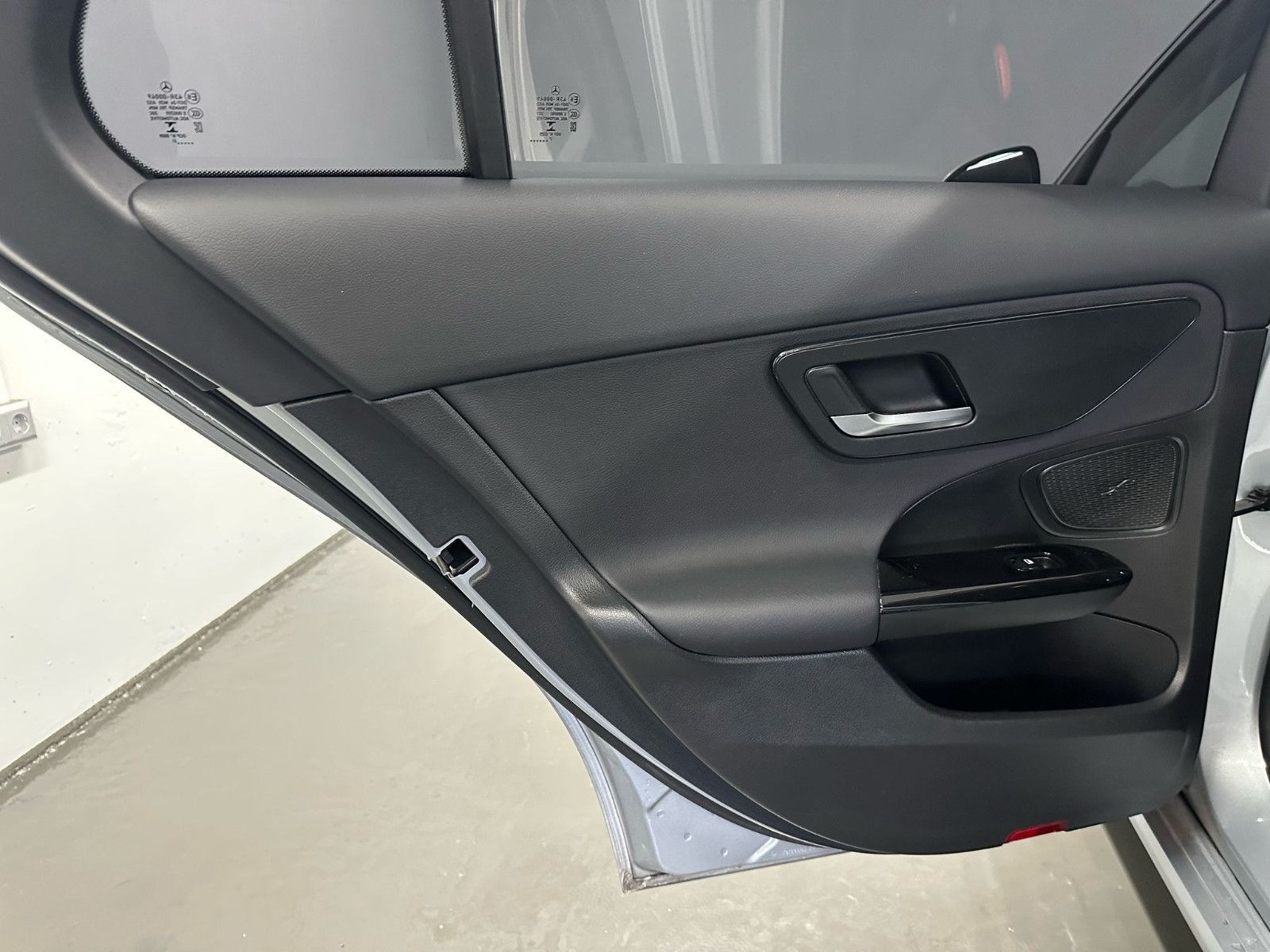 Fahrzeugabbildung Mercedes-Benz C 200 d T Auto AVANTGARDE*KAMERA*DISTRO*SPUR*AHK