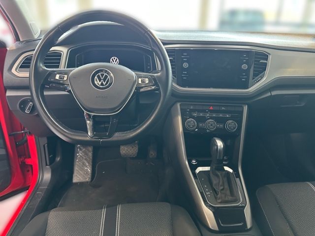 Fahrzeugabbildung Volkswagen T-Roc 1.5 TSI Style DSG LED NAVI AHK KESSY SHZ