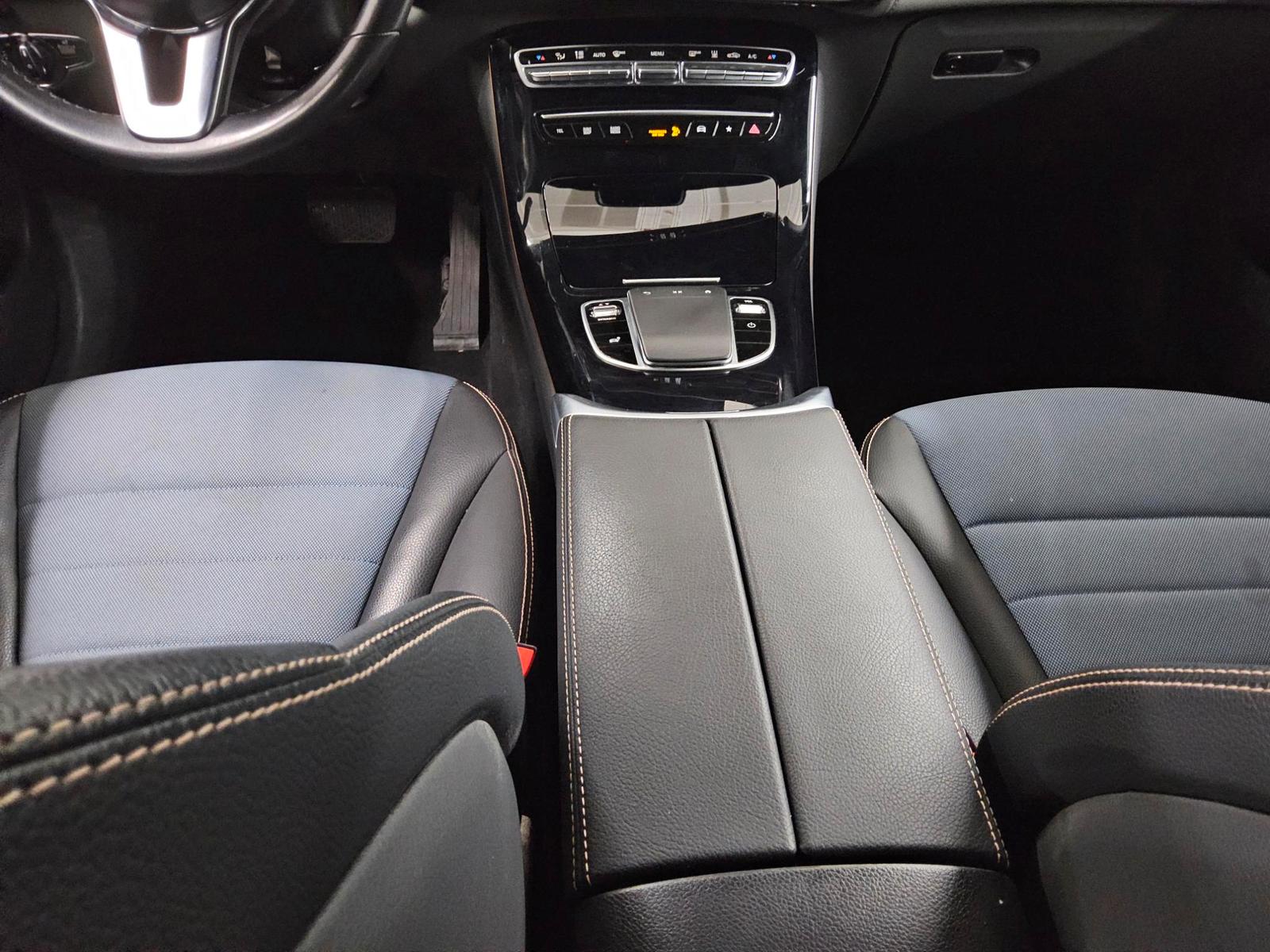 Mercedes-Benz EQC 400 4M T-Leder Navi LED Kamera