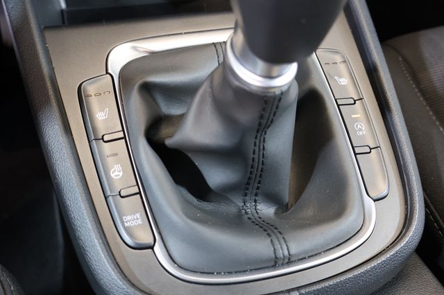 Hyundai Kona Select 1.0 T-GDI CARPLAY+LANE+KAM+ALU