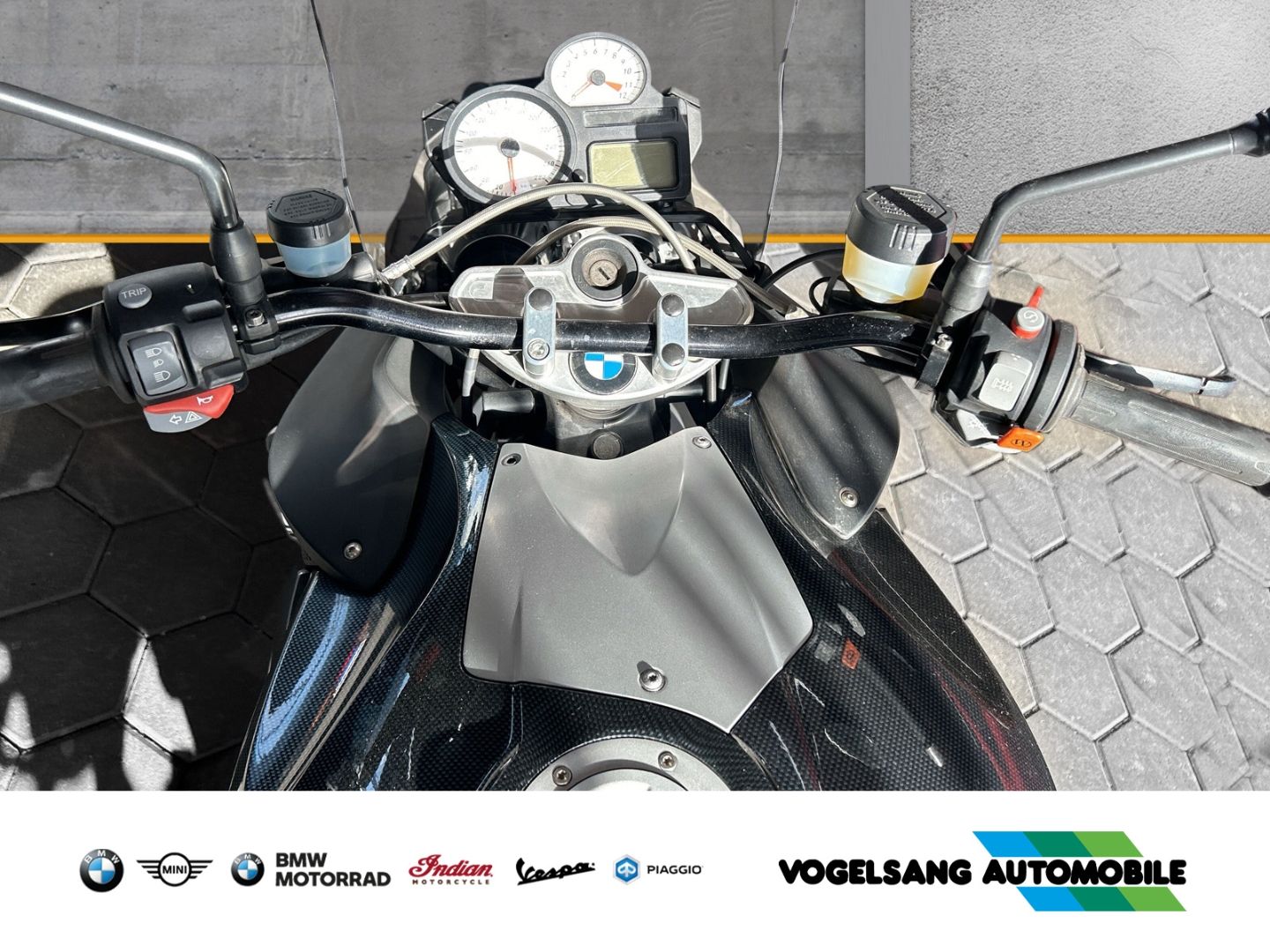 Fahrzeugabbildung BMW K 1200 R Sportrad, Heizgriffe, Blinker weiss, In
