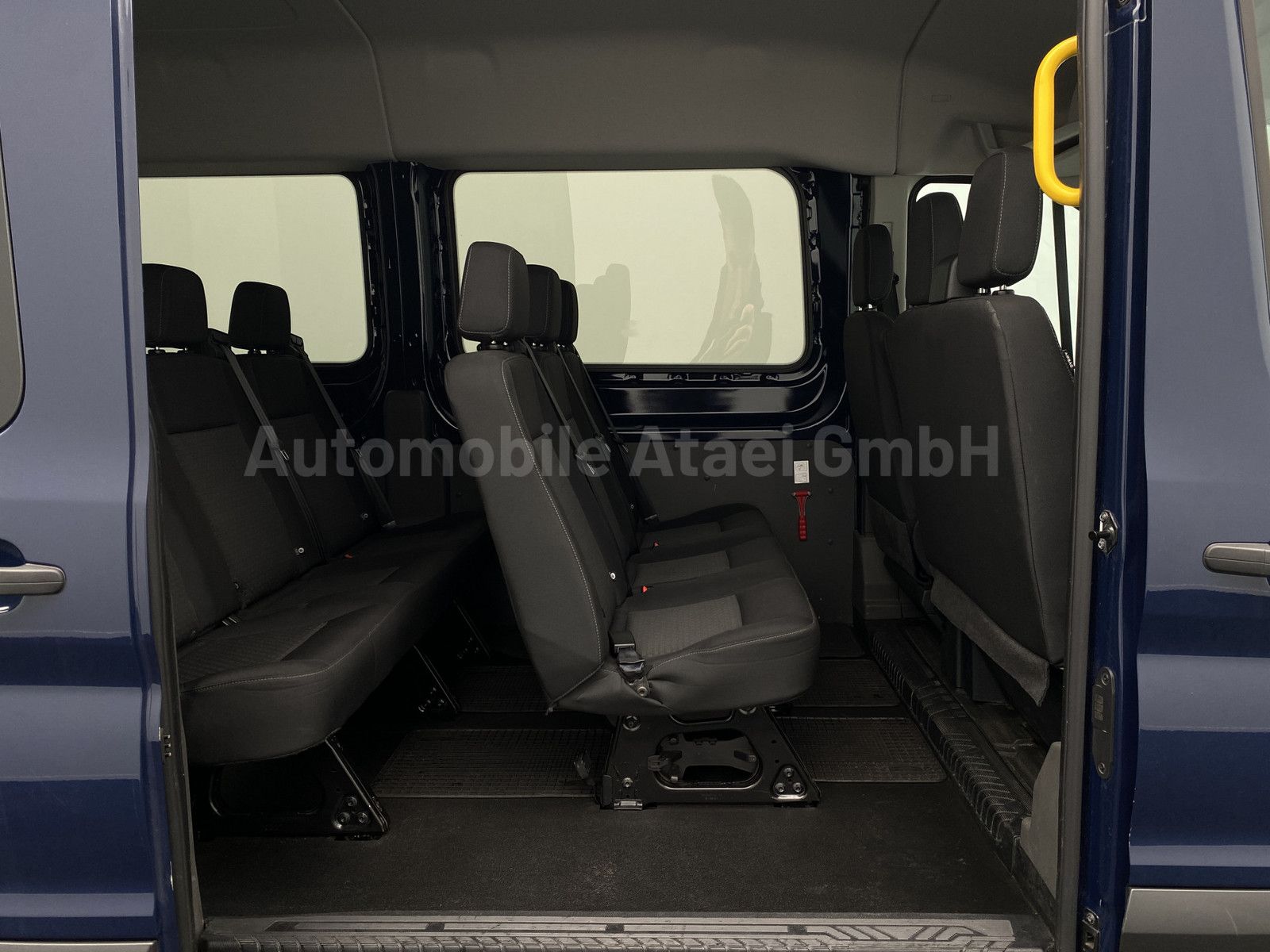 Fahrzeugabbildung Ford Transit 350 L3H2 Automatik *9-SITZE* NAVI 6329