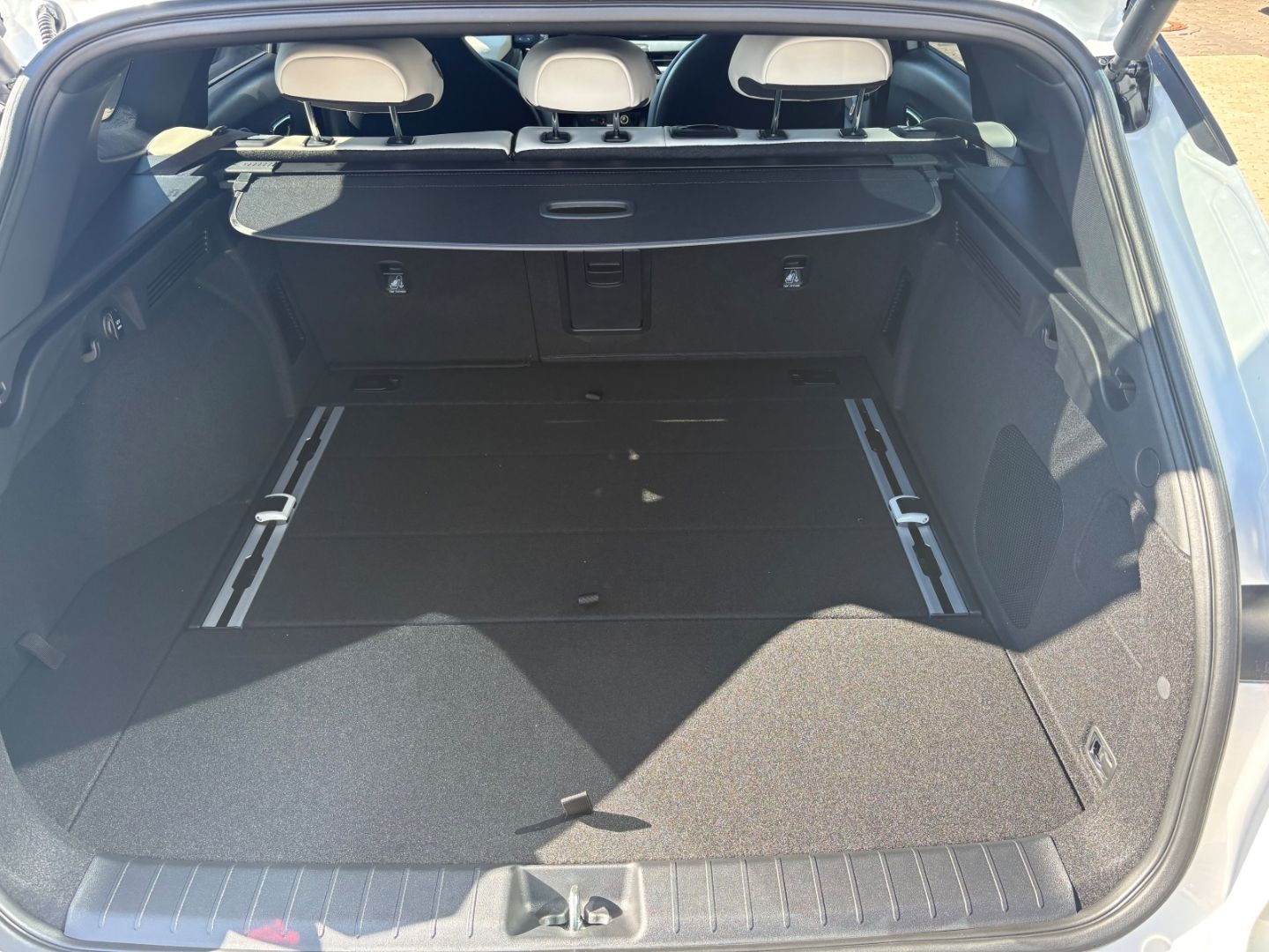 Fahrzeugabbildung Kia K4 Sportswagon GT-Line Memory Harman&Kardon Lede