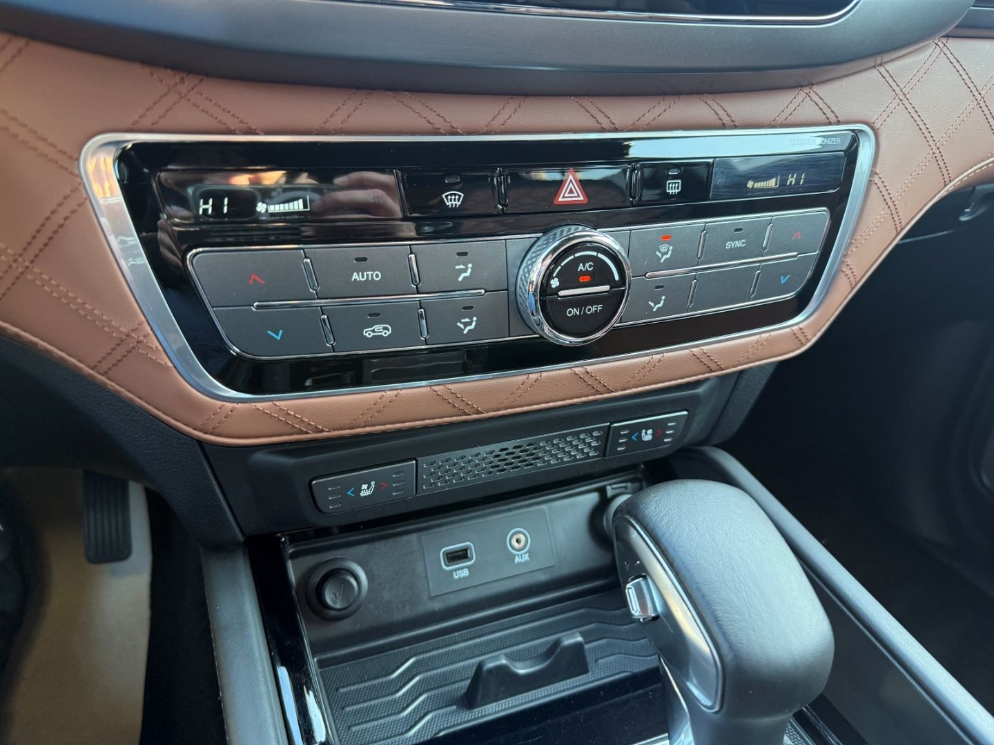 Fahrzeugabbildung KGM Rexton Sapphire 2.2D 4WD AT Top Zustand