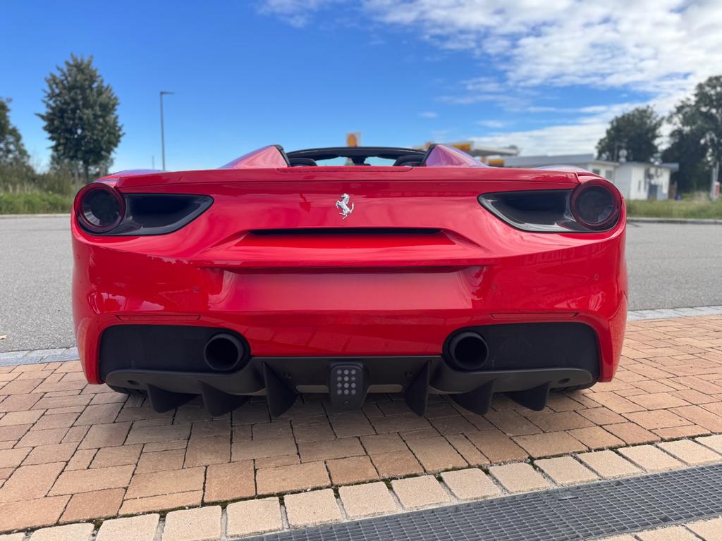 Ferrari 488 Spider
