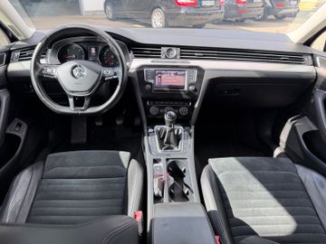 Volkswagen Passat Variant - 12