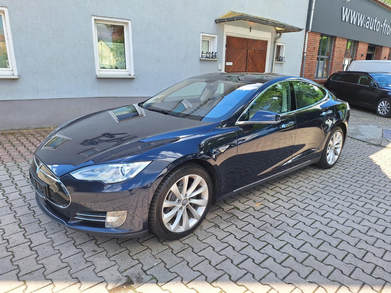 Tesla Model S P85 | 367 ch | BVA | Batterie SOH 93 % | Toit panoramique | Suspension pneumatique | Cuir | GPS