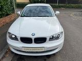 BMW 116 Baureihe 1 Lim. 116i    NUR 31400 km  1.Hd. - BMW 116 in Mainz