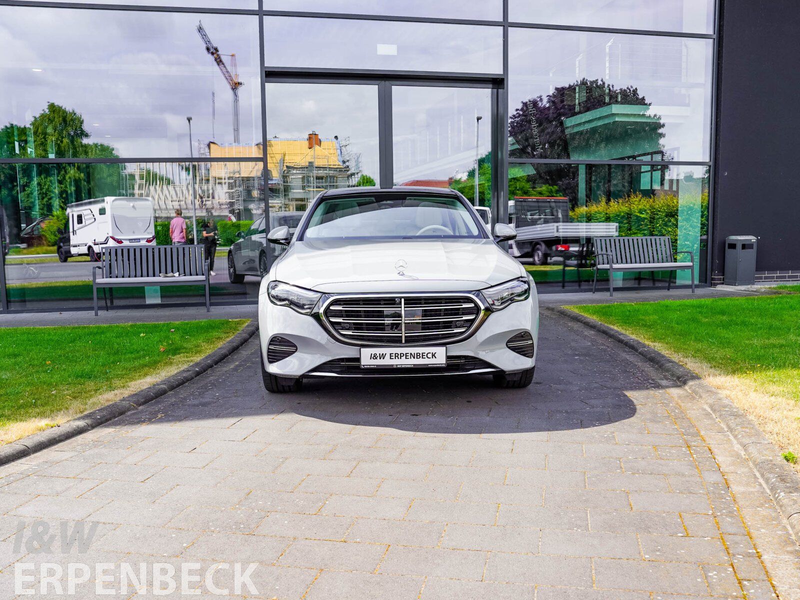 Fahrzeugabbildung Mercedes-Benz E 450 d Exclusive Premium Plus 4Matic