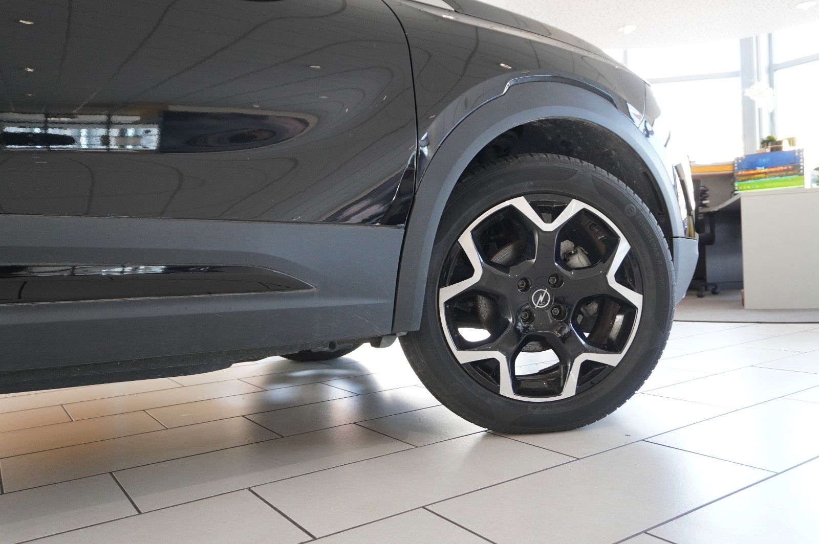 Fahrzeugabbildung Opel Mokka 1.2T ULTIMATE NAVI/LED/KAMERA/SPORT/SH/DAB