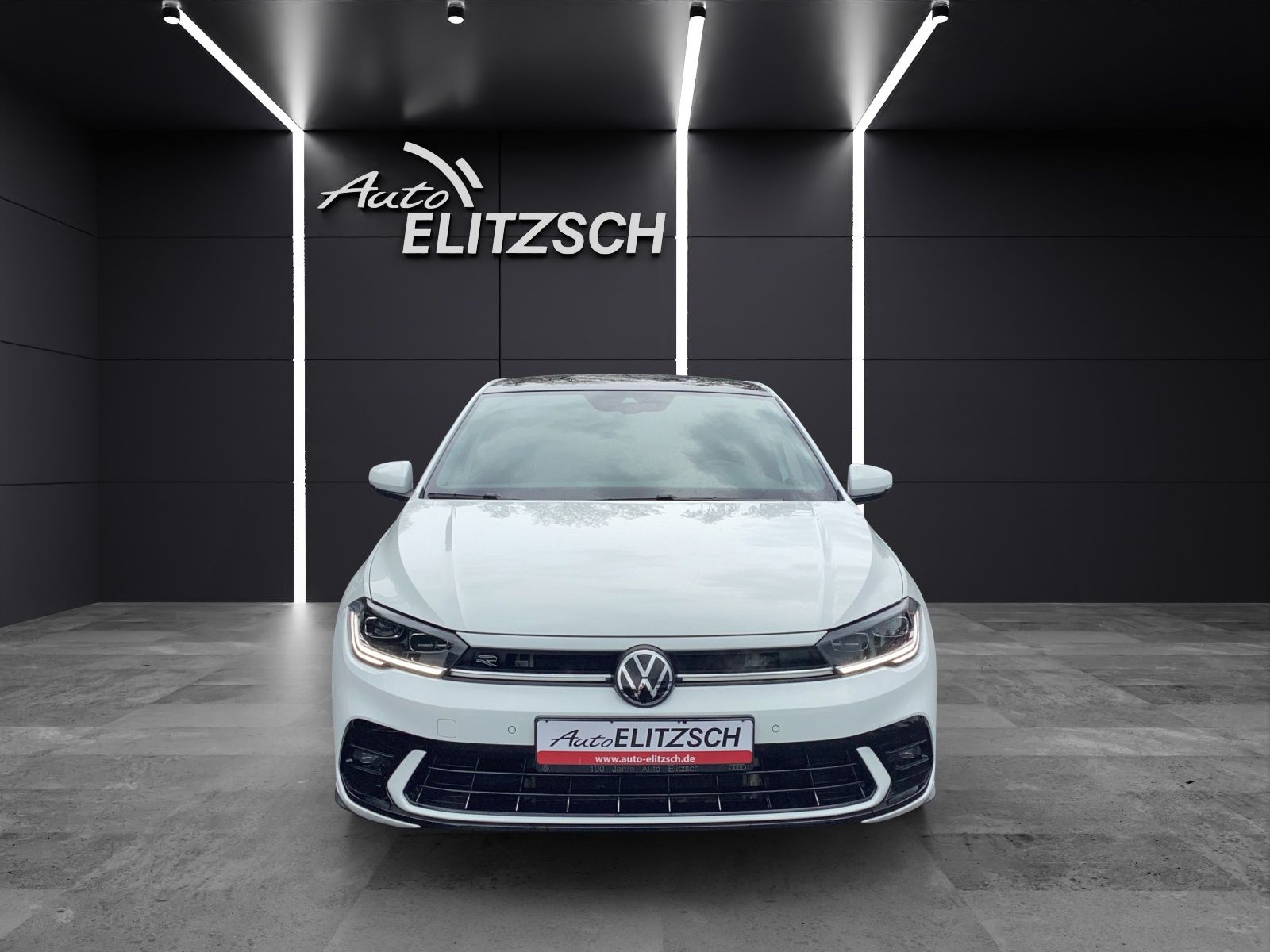 Fahrzeugabbildung Volkswagen Polo R-Line DSG MATRIX RFK PANO