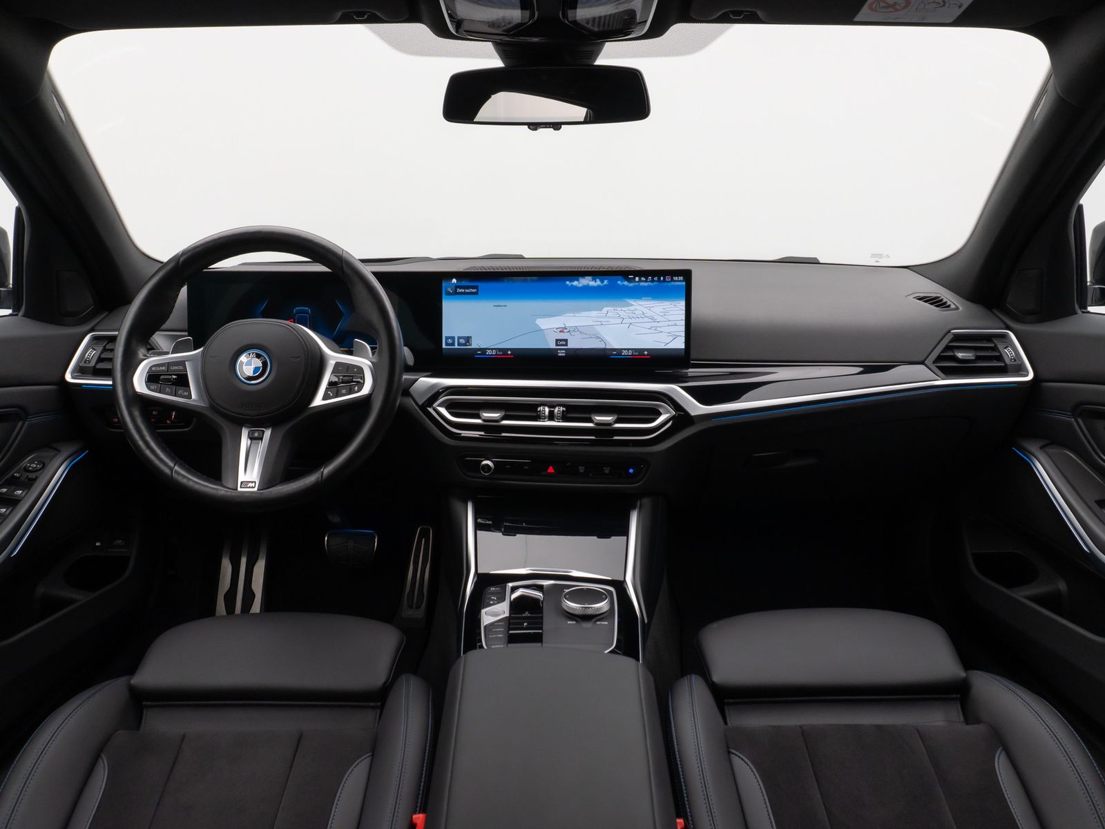 Fahrzeugabbildung BMW 330e M Sport Kamera DAB HiFi Lenkrhzg Alarm 19"