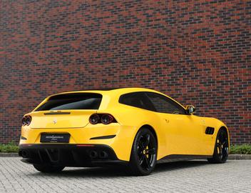 2018 Ferrari GTC4LUSSO — миниатюра 17