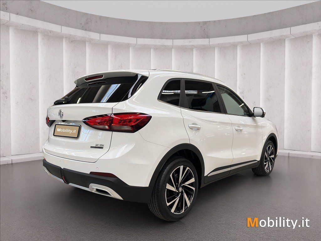MG ZS