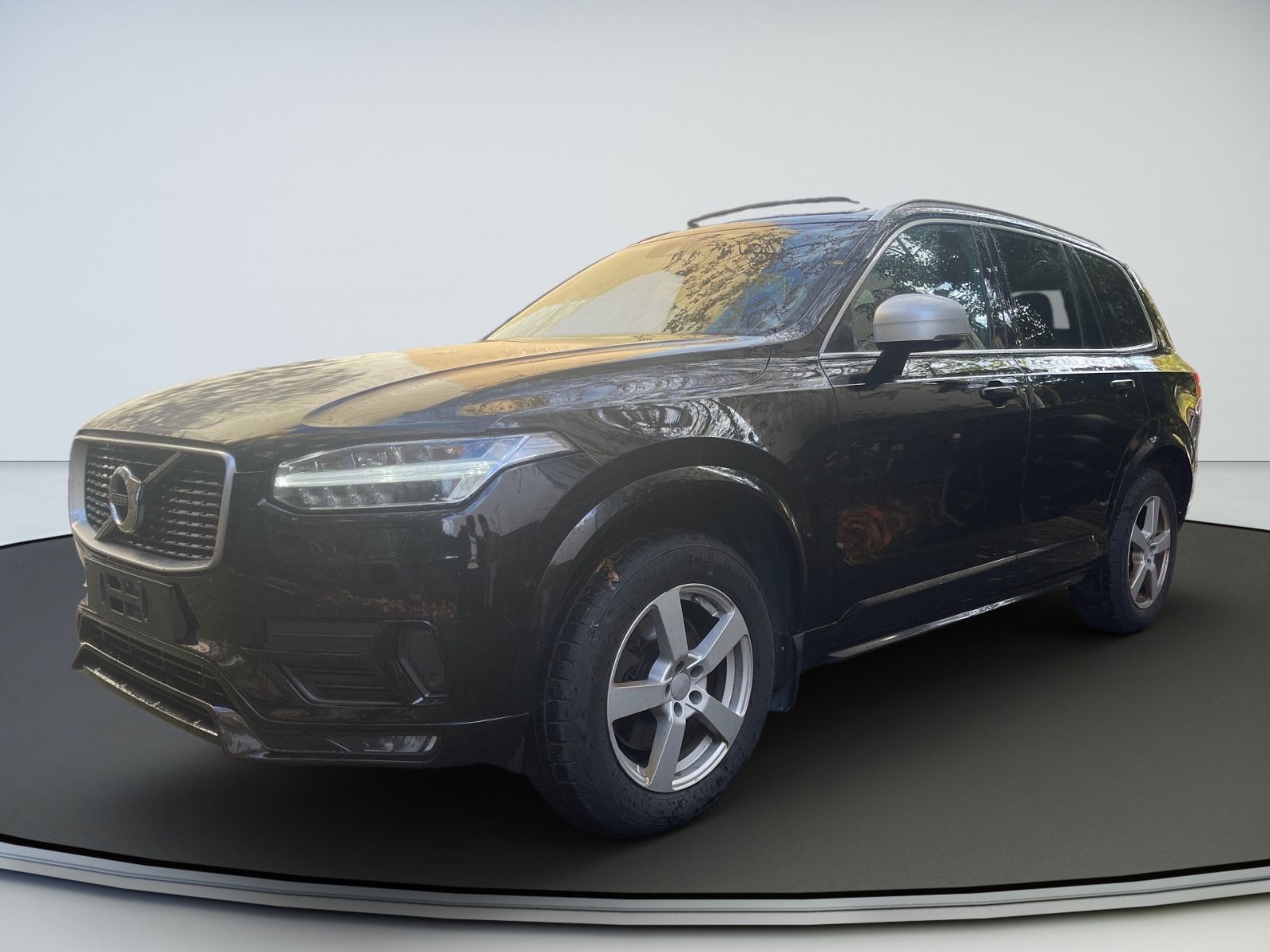 Volvo XC90 - 1
