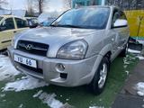 Hyundai Tucson2.0GLS TÜV NEU,VOLLLEDER,KLIMAAUT,SITZHEIZ - Hyundai Gebrauchtwagen von 2006