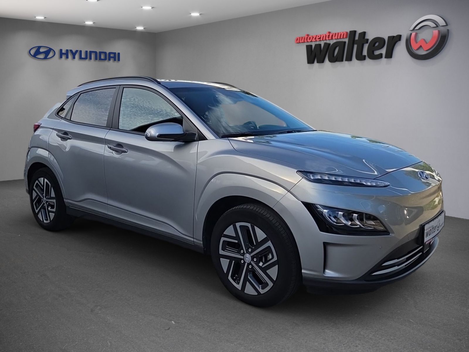 Hyundai Kona Trend / Trend-Paket Elektro *Klima*Navi*SHZ imagem 2