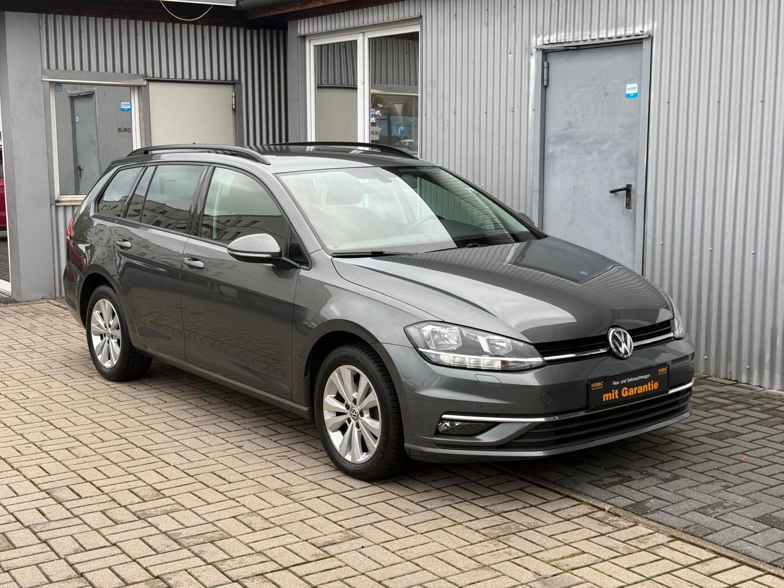 Volkswagen Golf VII 1.5 TSI Variant+Navi+Klimaaut+ACC