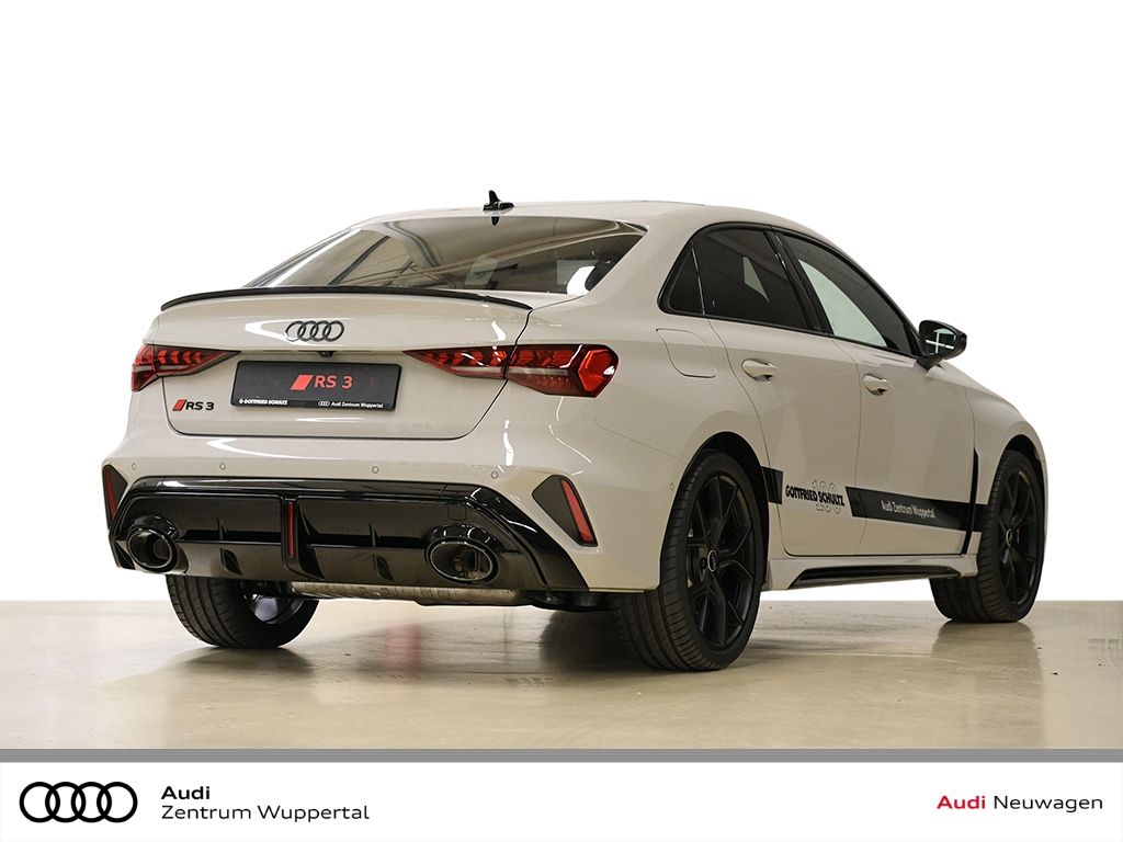 Audi RS3 Limousine S tronic 2.5 294 kW TFSI quattro foto 3