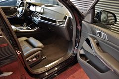 Fahrzeugabbildung BMW X7 xDrive 40d Design Pure Excellence Sky Lounge