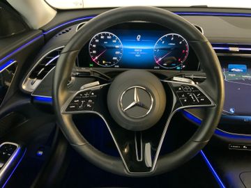 Mercedes E 220 - 10