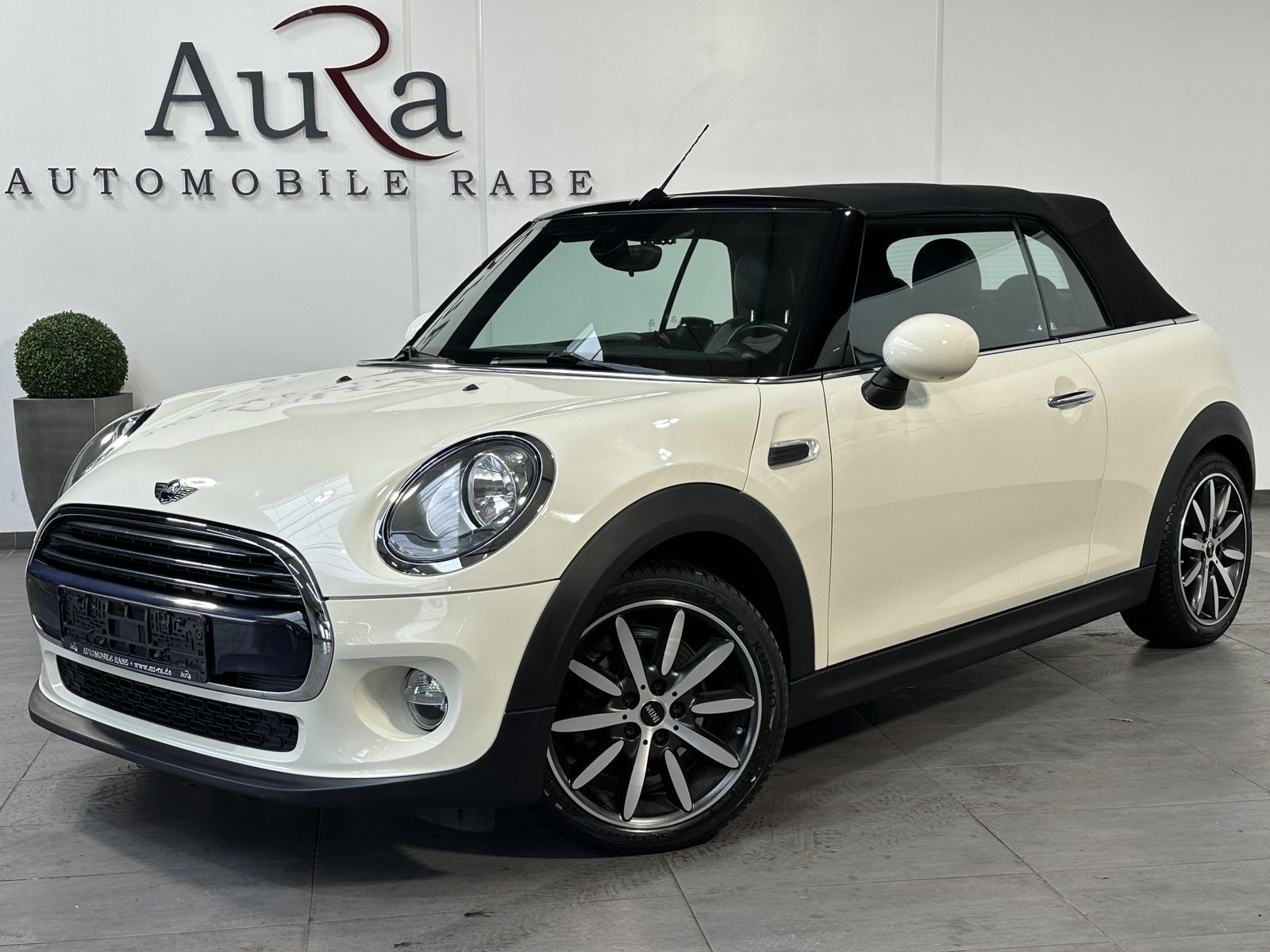 Fahrzeugabbildung MINI Cooper Cabrio Pepper NAV+SHZ+PDC+TEMPO+17ZO+2HD