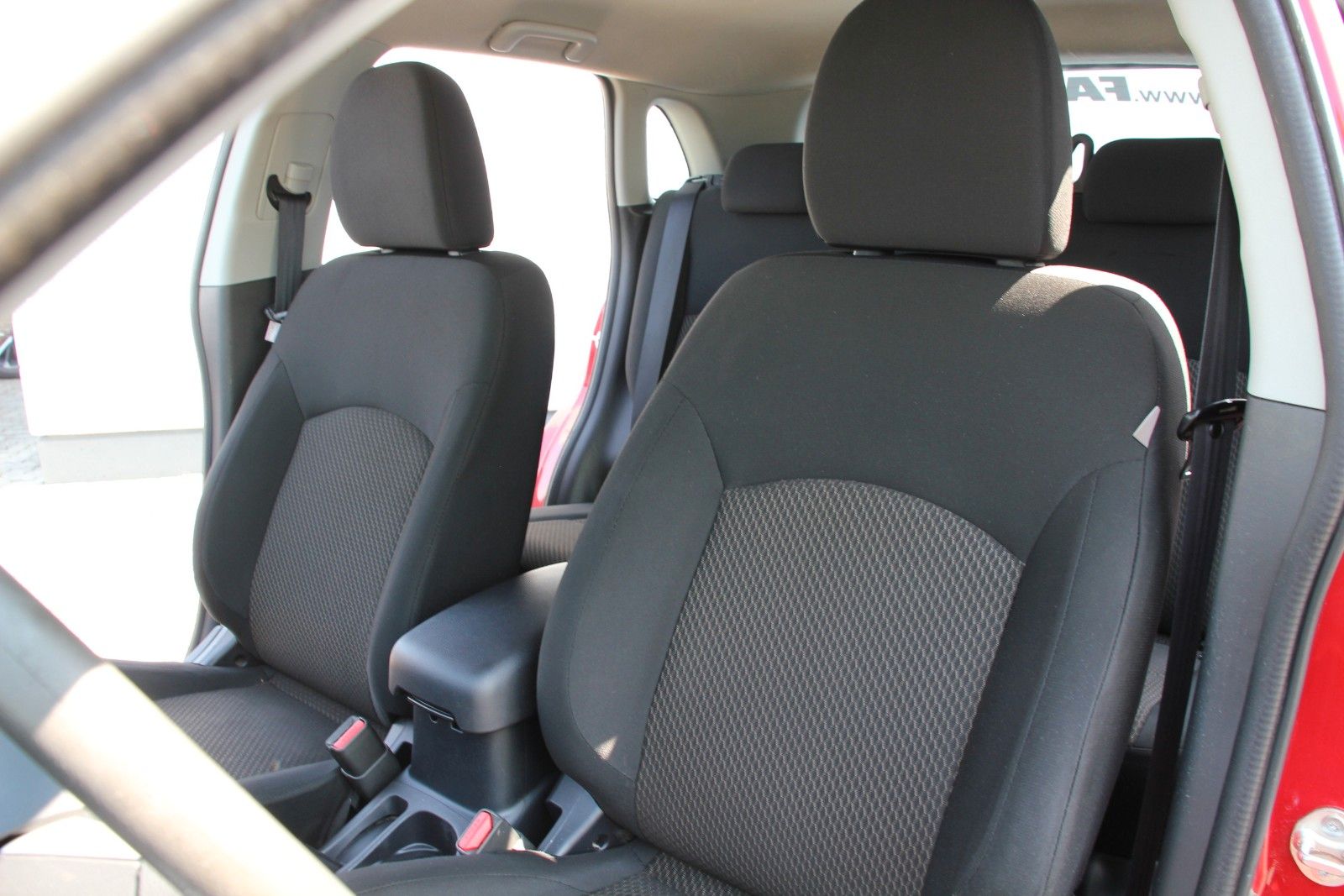 Fahrzeugabbildung Mitsubishi ASX 1.6 Basis