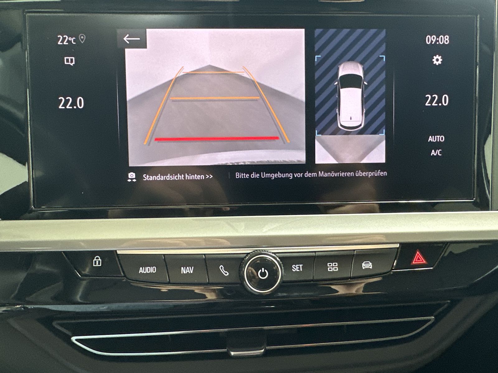 Fahrzeugabbildung Opel Grandland X 1.5 D Elegance AT NAV+MATRIX+ACC+AHK