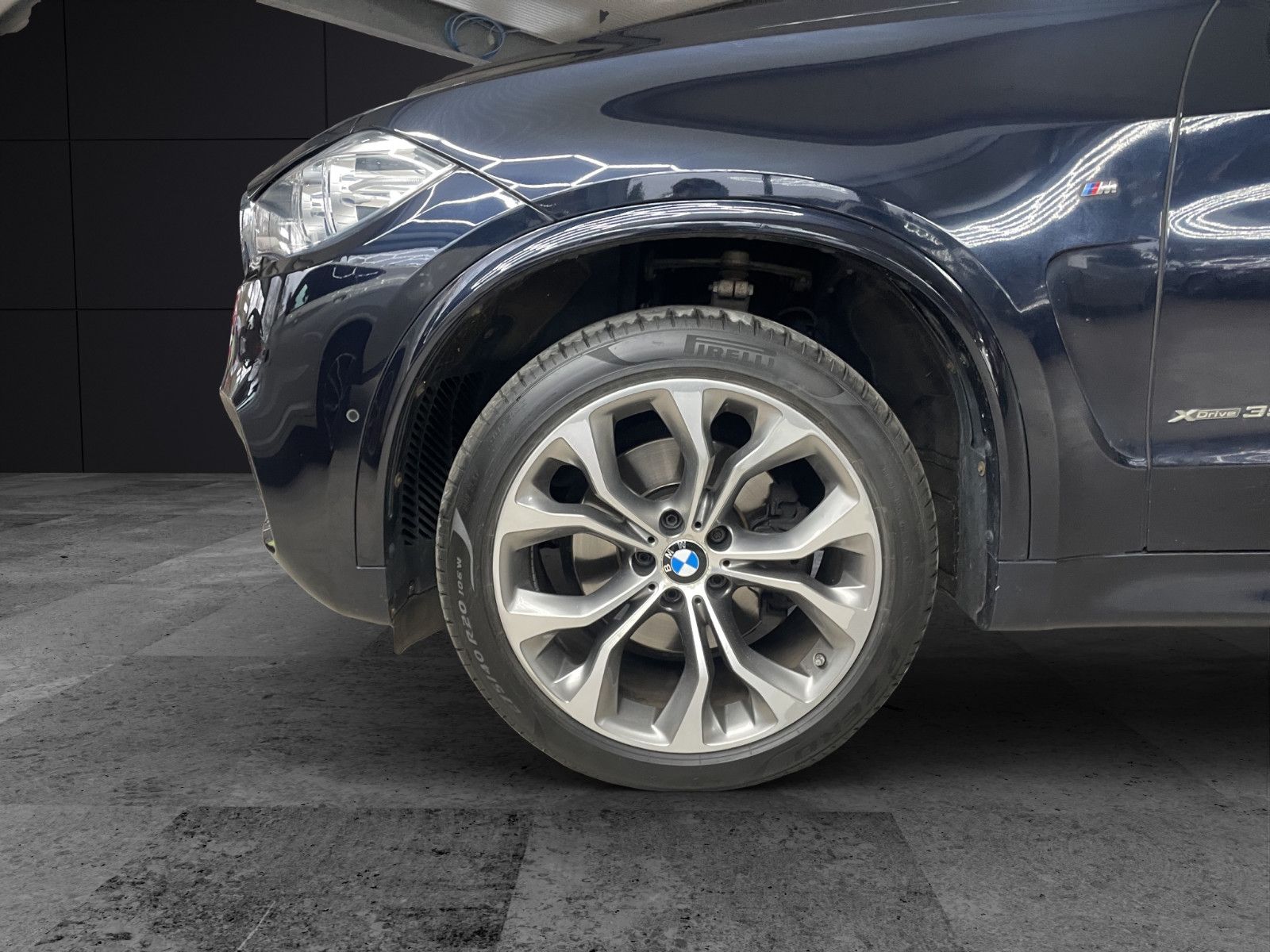 Fahrzeugabbildung BMW X5 xDrive 35 i *Pano*AHK*Sport-Paket M*Leder*