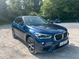 BMW X1 18sdrive LED | SHZ | TMP | AHK - BMW 1er Reihe mit Benzin-Antrieb: Geländewagen