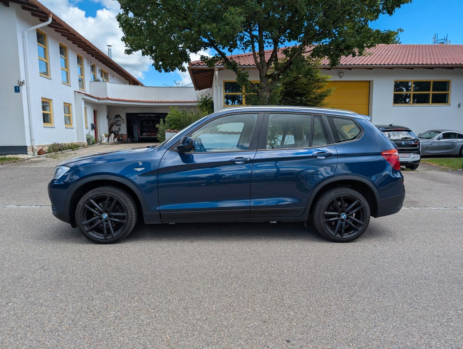 BMW X3 xDrive 20 d*Leder*Autom*Tüv5/28