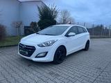 Hyundai i30 CW 1.6 CRDi 81kW Style*KLIMA*PDC*MULTI*ALU* - Hyundai i30: Cw Style