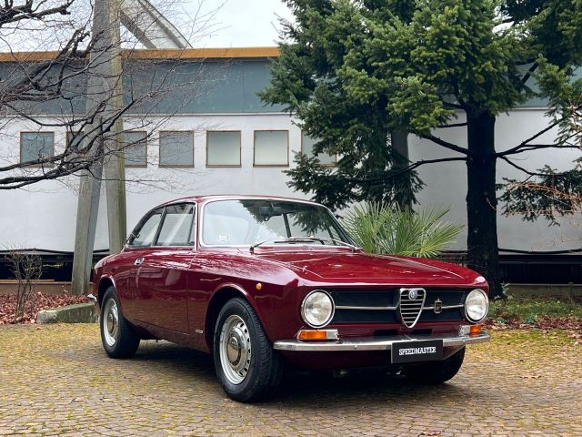 Alfa Romeo Spider GT 1300 JUNIOR