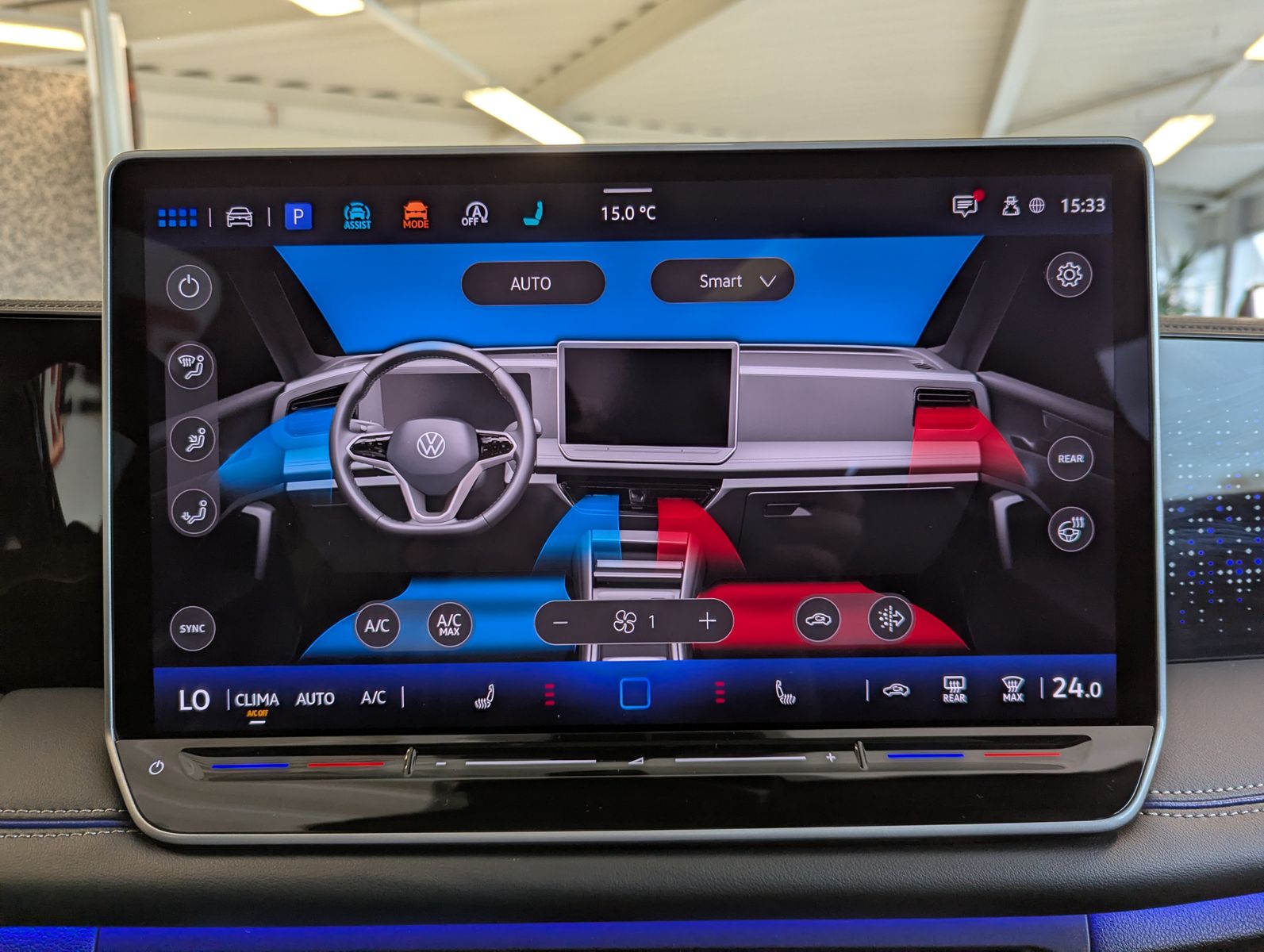 Fahrzeugabbildung Volkswagen Tiguan 2.0TDI R-Line 4M Pano Black Matrix AHK 20