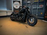 Harley-Davidson FXBBS-Street-Bob-114-Custom-J&H-ALL-BLACK!! - Harley-Davidson Motorräder in Mönchengladbach