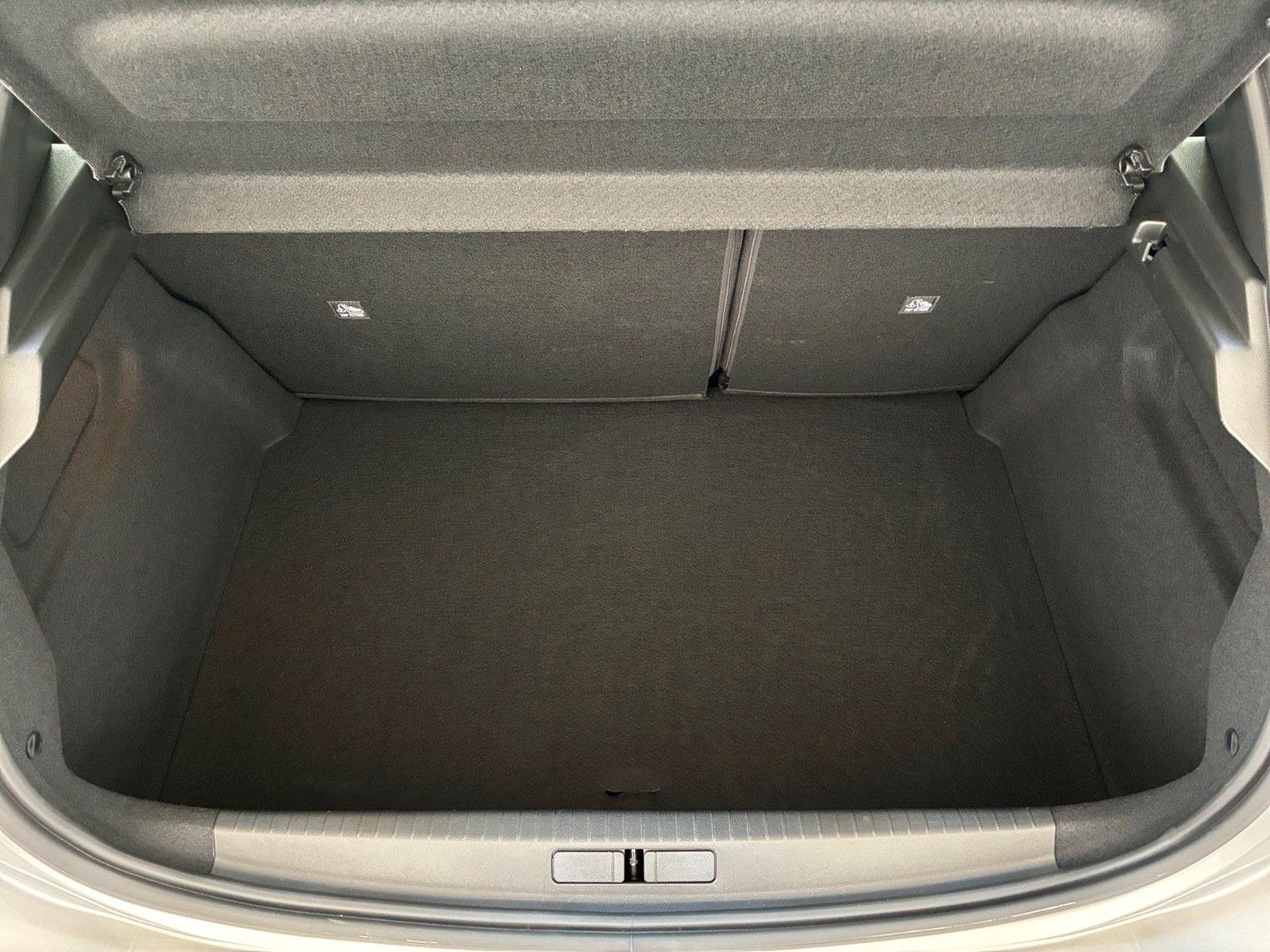 Fahrzeugabbildung Opel Corsa F Edition 100PS Automatik/PDC/LED!
