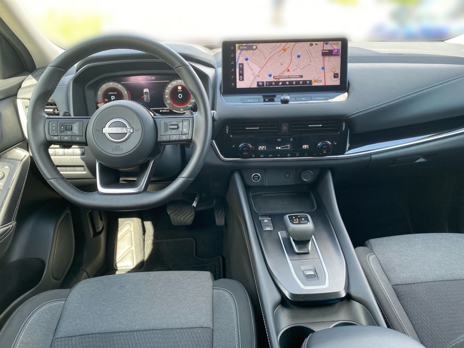 Fahrzeugabbildung Nissan Qashqai 1.3DIG-T Autom. N-Connecta*AHK*Pano*360'